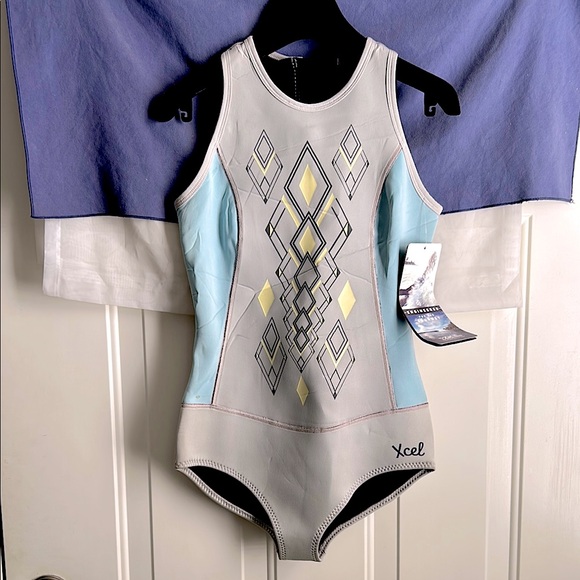 🖤NWT💕 XCEL Haiku Bikini Cut Racerback 2mm Wetsuit-Ice Grey/Blue - Picture 1 of 15